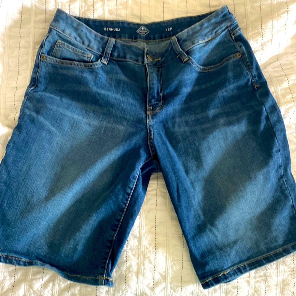 women’s bermuda shorts